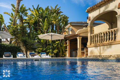 Villa Sara by Abahana Villas