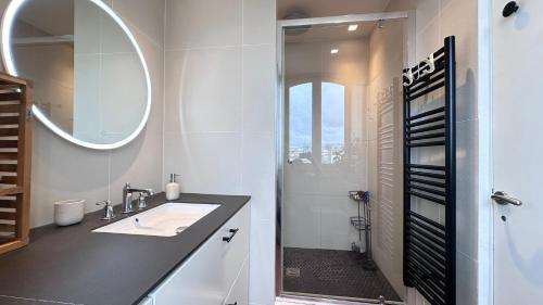 Cosy 1-Bedroom Apartment Near Montmartre
