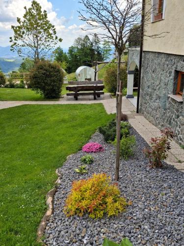 Apartma Spodnji Goltnik 1