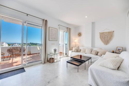 Valle Romano Terrace with Golf and Mediterranean View photo 3