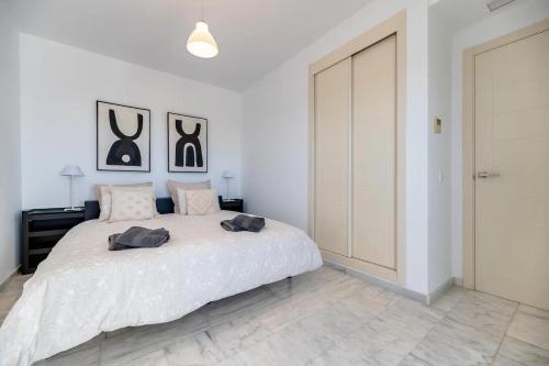 Valle Romano Terrace with Golf and Mediterranean View photo 24