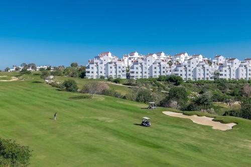 Valle Romano Terrace with Golf and Mediterranean View photo 8