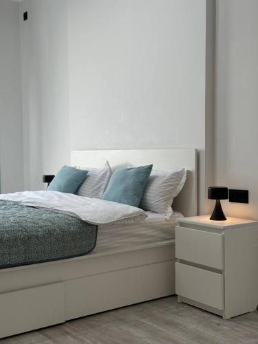 New apartment! Central location!