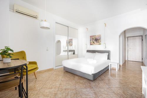 Cozy Studio by the sea in Paleo Faliro