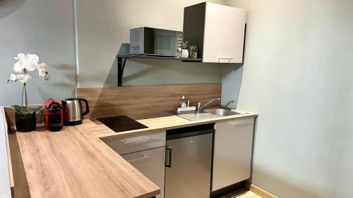 71 Lacassagne 2 - Studio - Partdieu