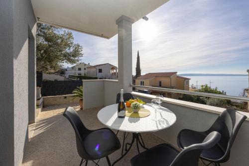 Apartment in Okrug Gornji with sea view, air conditioning, WiFi, washing machine 5049-1