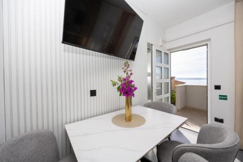 Apartment in Okrug Gornji with sea view, air conditioning, WiFi, washing machine 5049-1