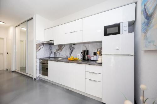 Apartment in Okrug Gornji with sea view, air conditioning, WiFi, washing machine 5049-2