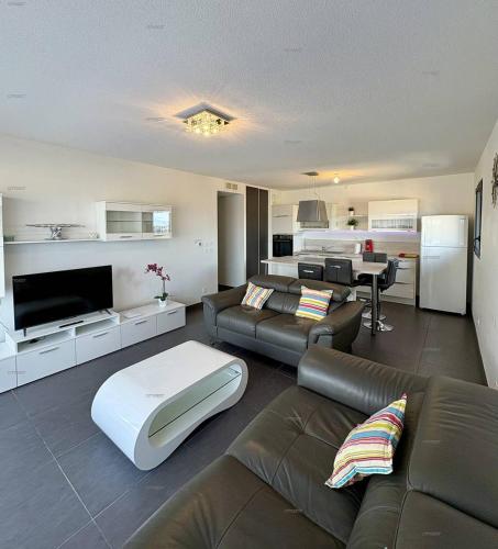 Superbe Appartement T3 - 6 Personnes - 100 m de la plage - Piscine- 6ODYS405C