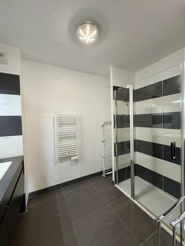 Superbe Appartement T3 - 6 Personnes - 100 m de la plage - Piscine- 6ODYS405C