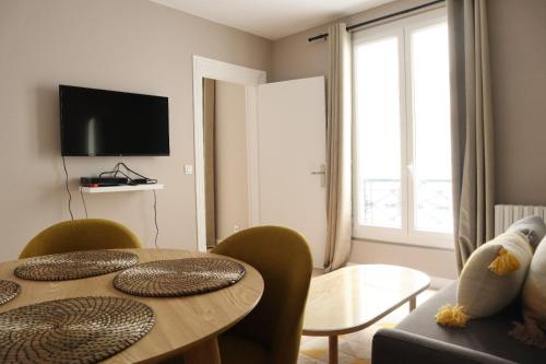 Parisian Charm 1-Bedroom Apartment near Les Invalides