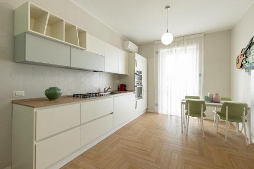 BDC - Tender 2Bdr apartment at Navigli area