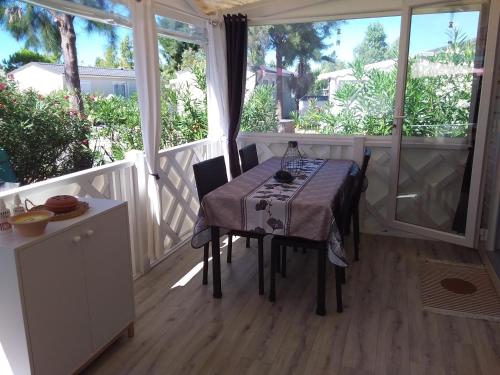 Mobil-home grand confort proche de la mer