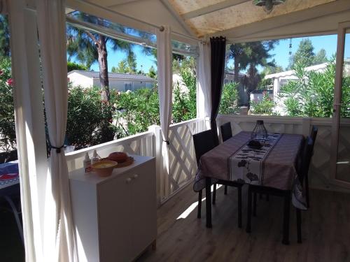 Mobil-home grand confort proche de la mer