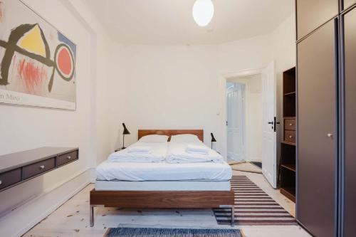 Foto Bright & Charming 3-Room Apt 2