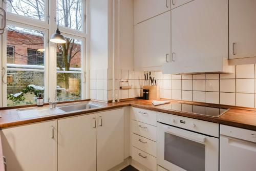 Foto Bright & Charming 3-Room Apt 6