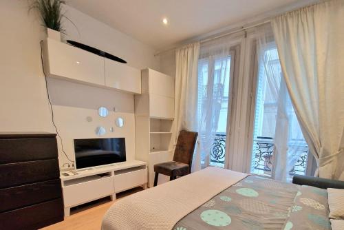 A deux pas de l'Arc de Triomphe Studio tout équipé