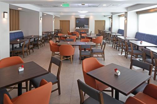 Holiday Inn Express Veracruz Boca del Rio by IHG — Breakfast