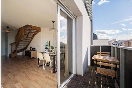 T3 Spacieux en duplex - Balcon - Parking - Métro