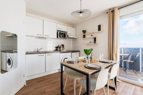 T3 Spacieux en duplex - Balcon - Parking - Métro