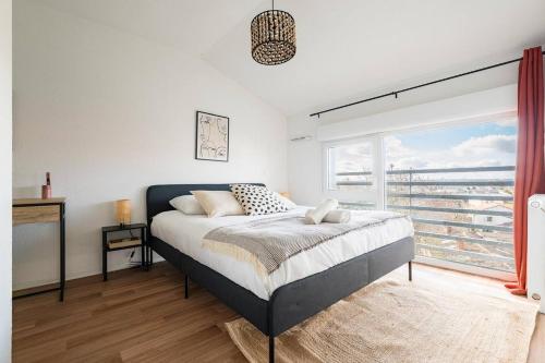 T3 Spacieux en duplex - Balcon - Parking - Métro