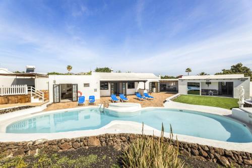 Casa Anabella by Escape Home