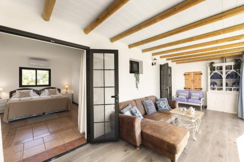 Casa Anabella by Escape Home