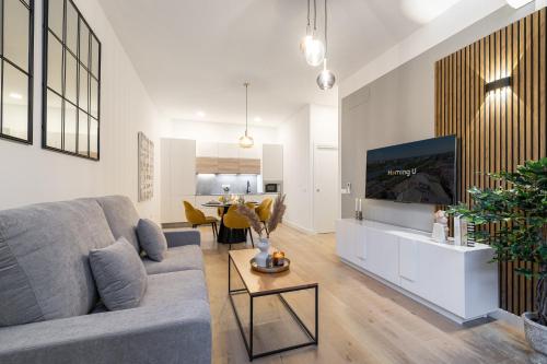 Naranjas y Limones Málaga, by Homing U