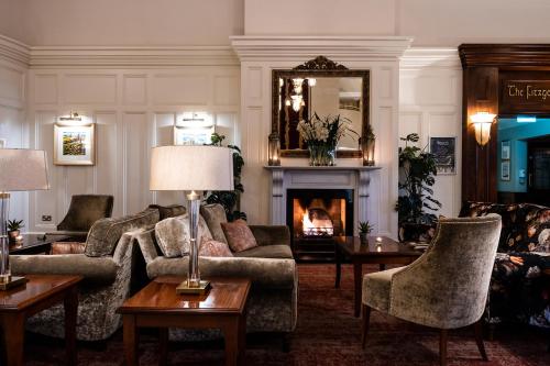 Clanard Court Hotel — Property building