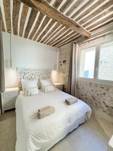 Luxe et Charme sur les Remparts du Vieil Antibes