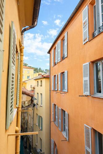 Charme du Vieux-Nice - cocon lumineux à 100 m de la mer