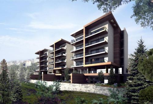 Bright & Spacious Family Stay - Hazmieh Brasilia