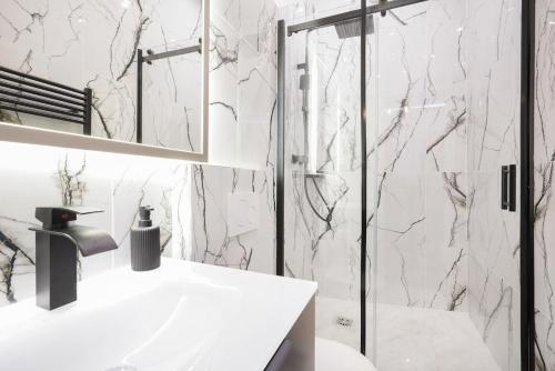Stylish flat - Center of Paris Eurostar walkable