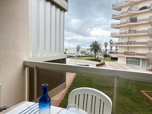 Studio vue mer Climatisé 50 m de la plage