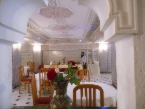 
A restaurant or other place to eat at Hotel Babel

