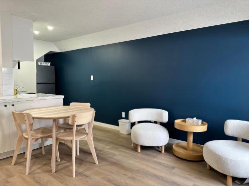 Virtuvė arba virtuvėlė apgyvendinimo įstaigoje Cloud 9 Inn