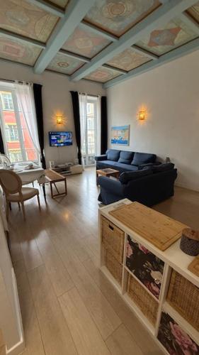 2 Bedrooms Appartement In Central Location on the famous Place Massena Nice
