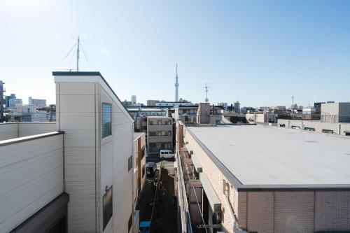 Blossom Sky Tokyo