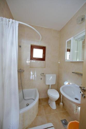 Apartments by the sea Bibinje, Zadar - 25132