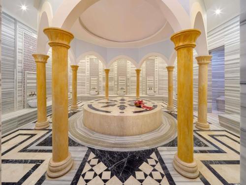 Et badeværelse på Rixos Borovoe