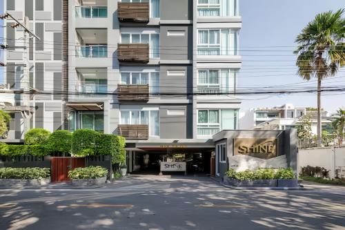 a rendering of the entrance to a building at Shine 43 Service Residence Bangkok in Bangkok