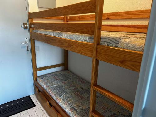 Studio cabine 4 pers à Port Camargue avec terrasse et parking privé