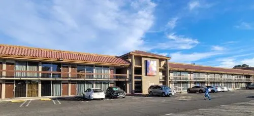 Motel 6 Victorville Green Tree Bvld in Victorville
