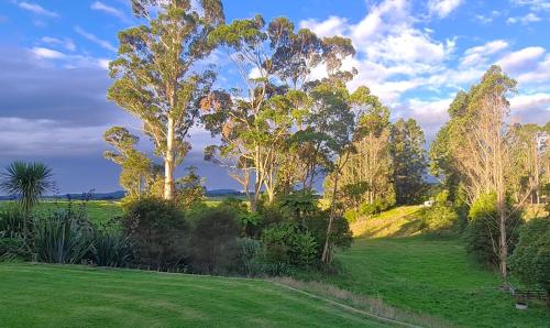 Rolling Hills Country Stay B&B