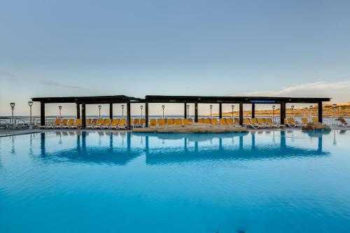 
The swimming pool at or near AX Sunny Coast Resort & Spa
