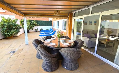 NEXTHOME Pool & Terrace