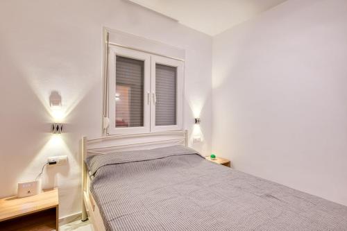 Thermaic Gulf Breeze Apartment - Sleeps 4 by ΜΡS