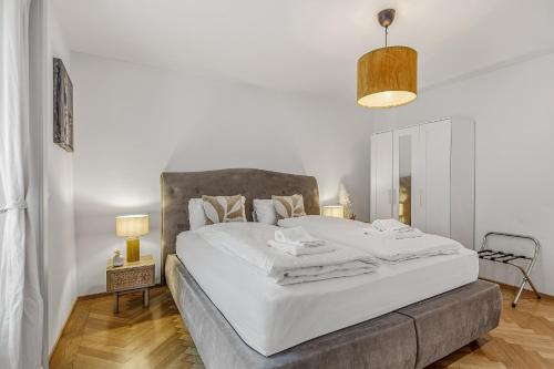 Im Stadtzentrum gelegenes Apartment mit Kingsize Bed