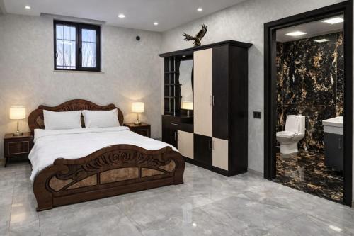 Taaj Restaurant & Resort LLC