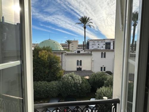 Studio w parking, close to film Festival Palace